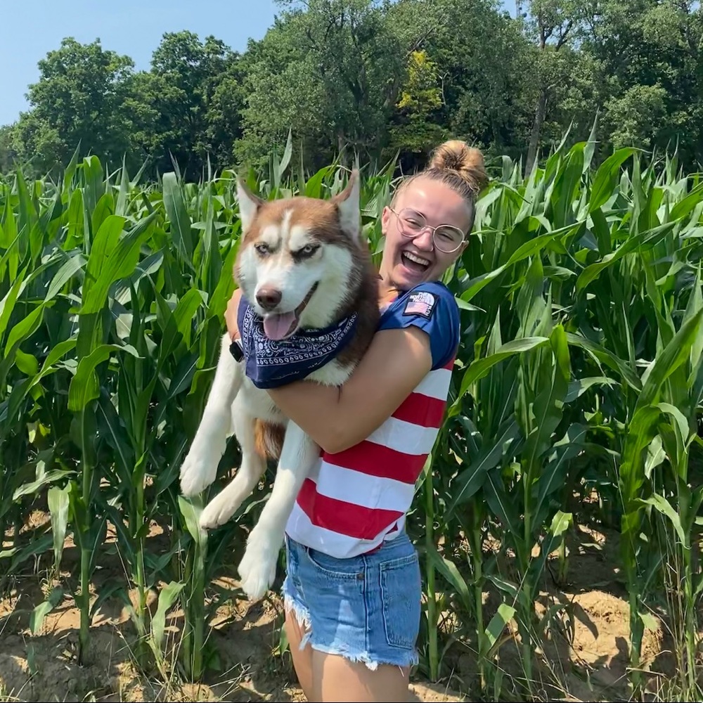 Meet your Posher, Ellyse